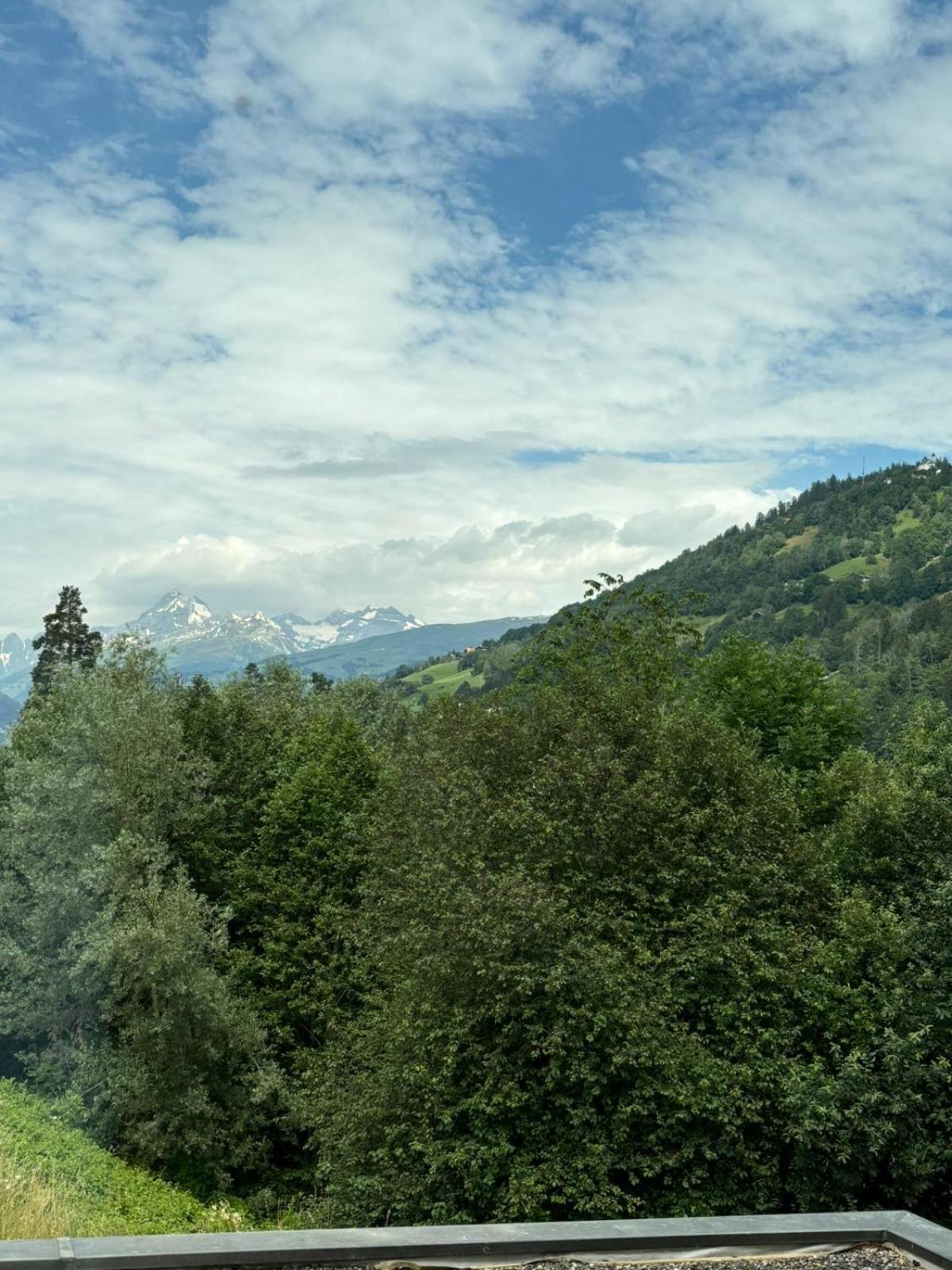 Ilanz/Glion Landgasthof Zum Glenner מראה חיצוני תמונה