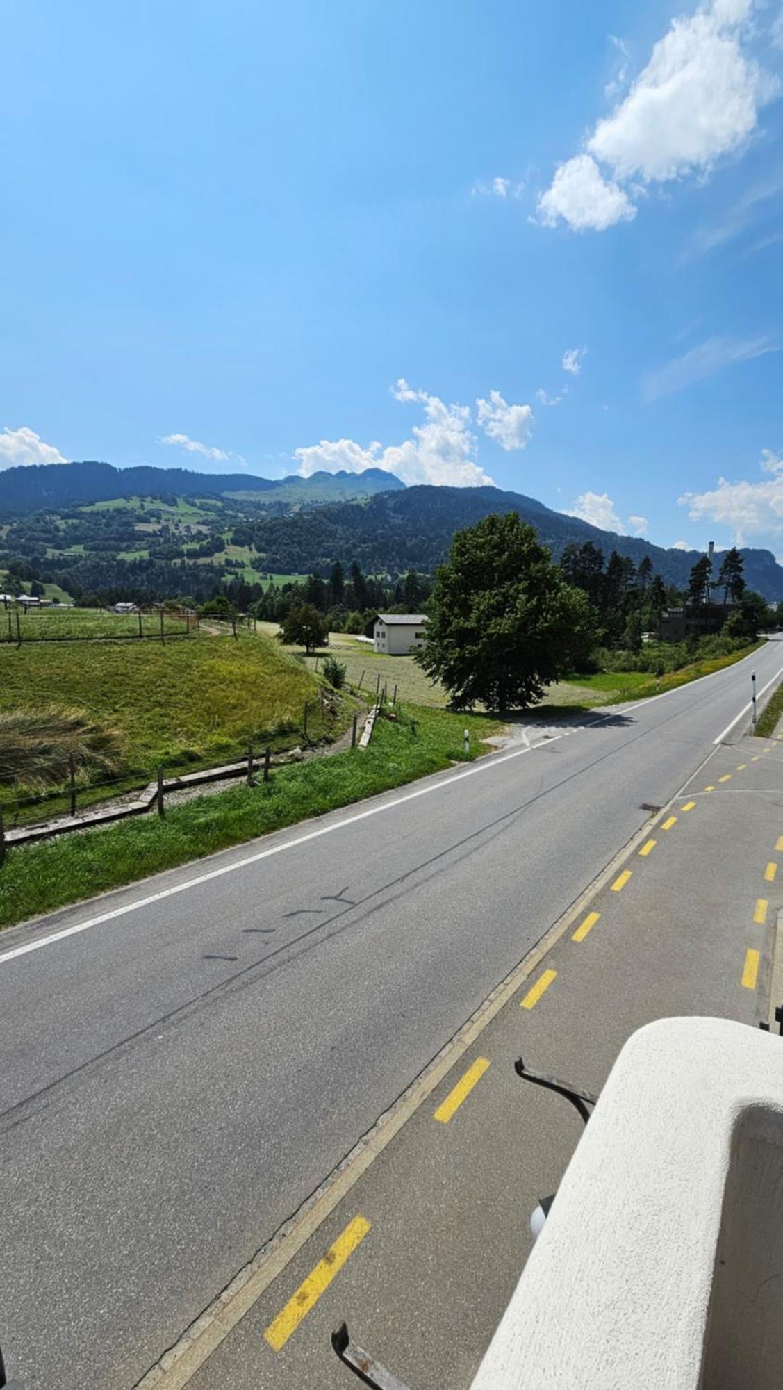Ilanz/Glion Landgasthof Zum Glenner מראה חיצוני תמונה