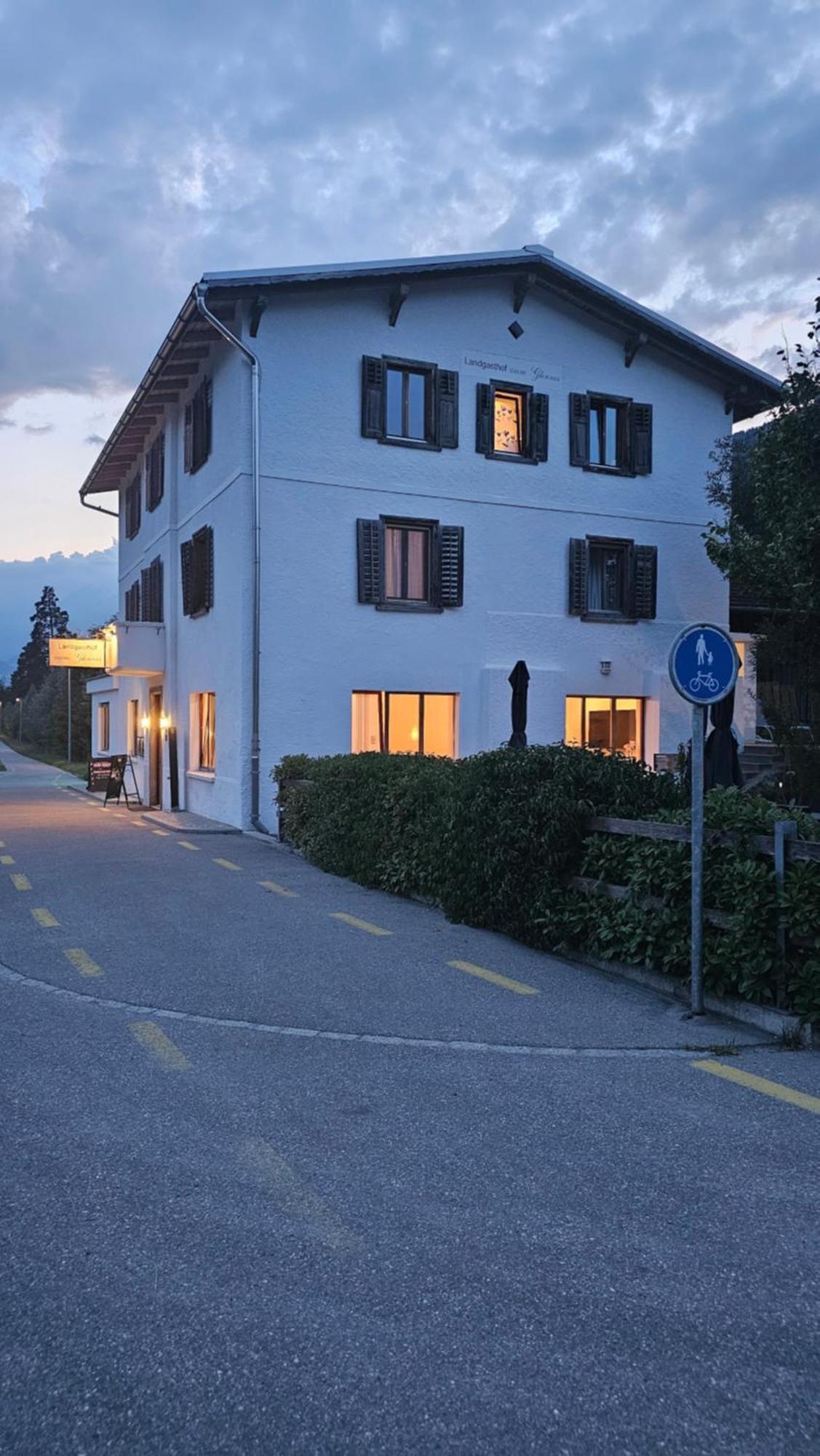 Ilanz/Glion Landgasthof Zum Glenner מראה חיצוני תמונה